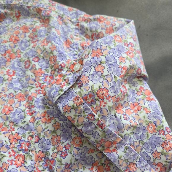 Vintage woman's button down shirt by Bobbie Brooks. Woman's size 2 XL/3 XL - Picture 7 of 8